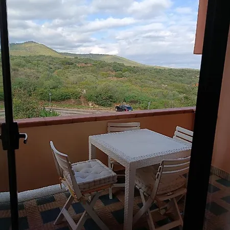Iride81 Apartman *
