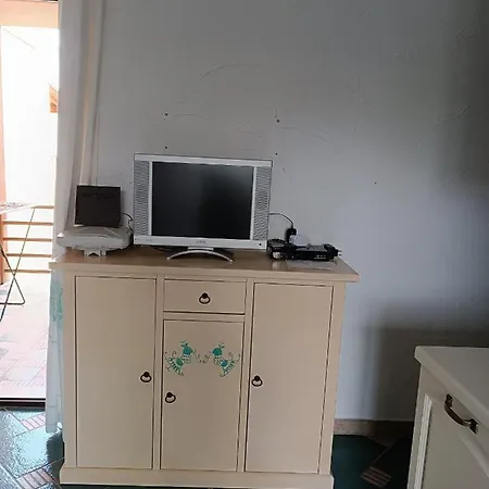 Iride81 Apartman *